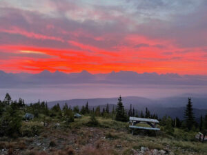 Weasel Fire from Thoma Lookout, August 20, 2022 at sunrise - Leif Haugen, USFS